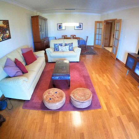 Lisbon 2 Bedroom Apartment With Balcony In Alges Algés Exterior foto