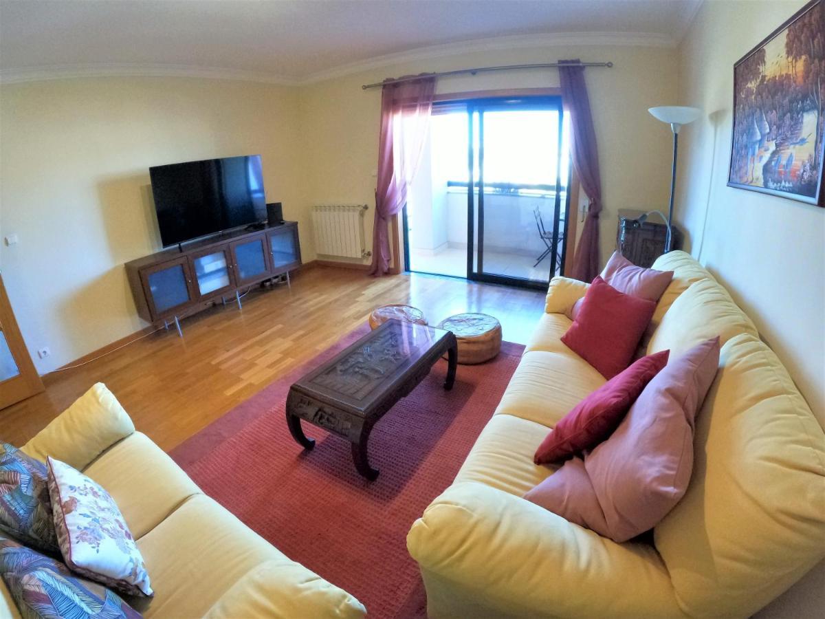 Lisbon 2 Bedroom Apartment With Balcony In Alges Algés Exterior foto