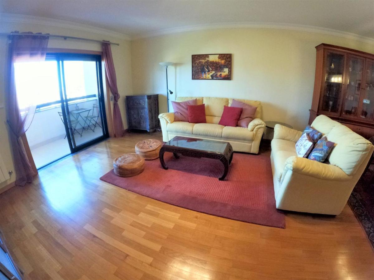 Lisbon 2 Bedroom Apartment With Balcony In Alges Algés Exterior foto