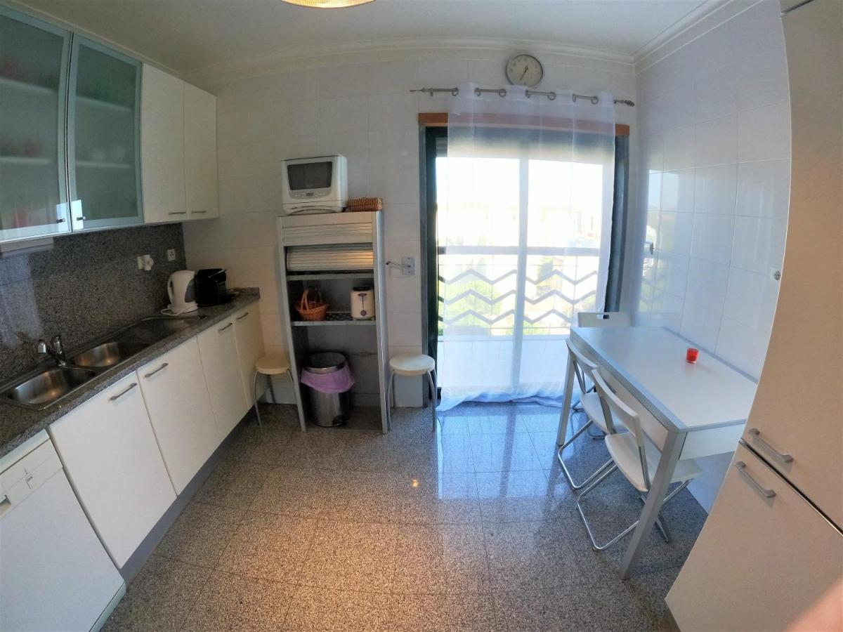Lisbon 2 Bedroom Apartment With Balcony In Alges Algés Exterior foto