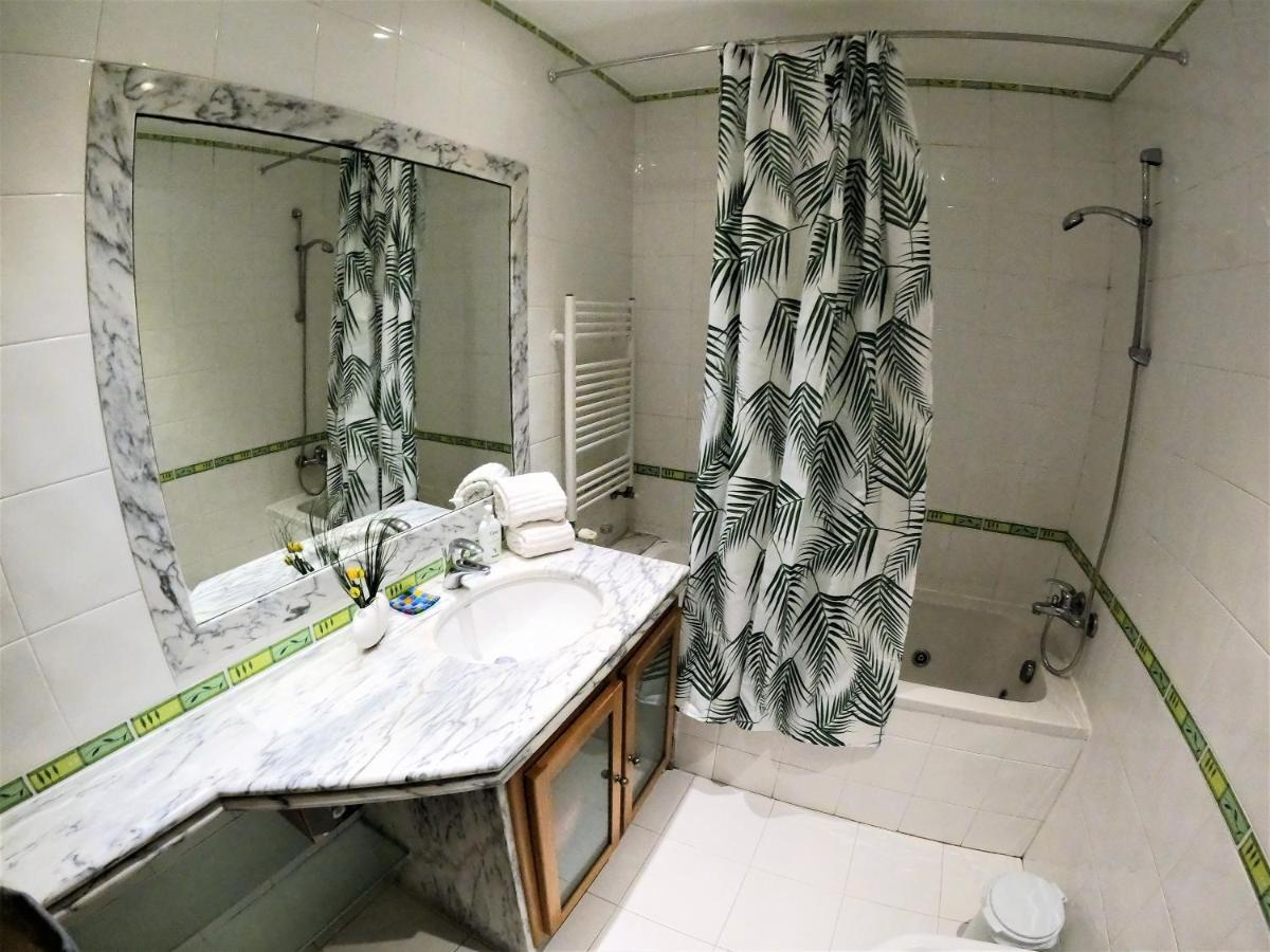 Lisbon 2 Bedroom Apartment With Balcony In Alges Algés Exterior foto