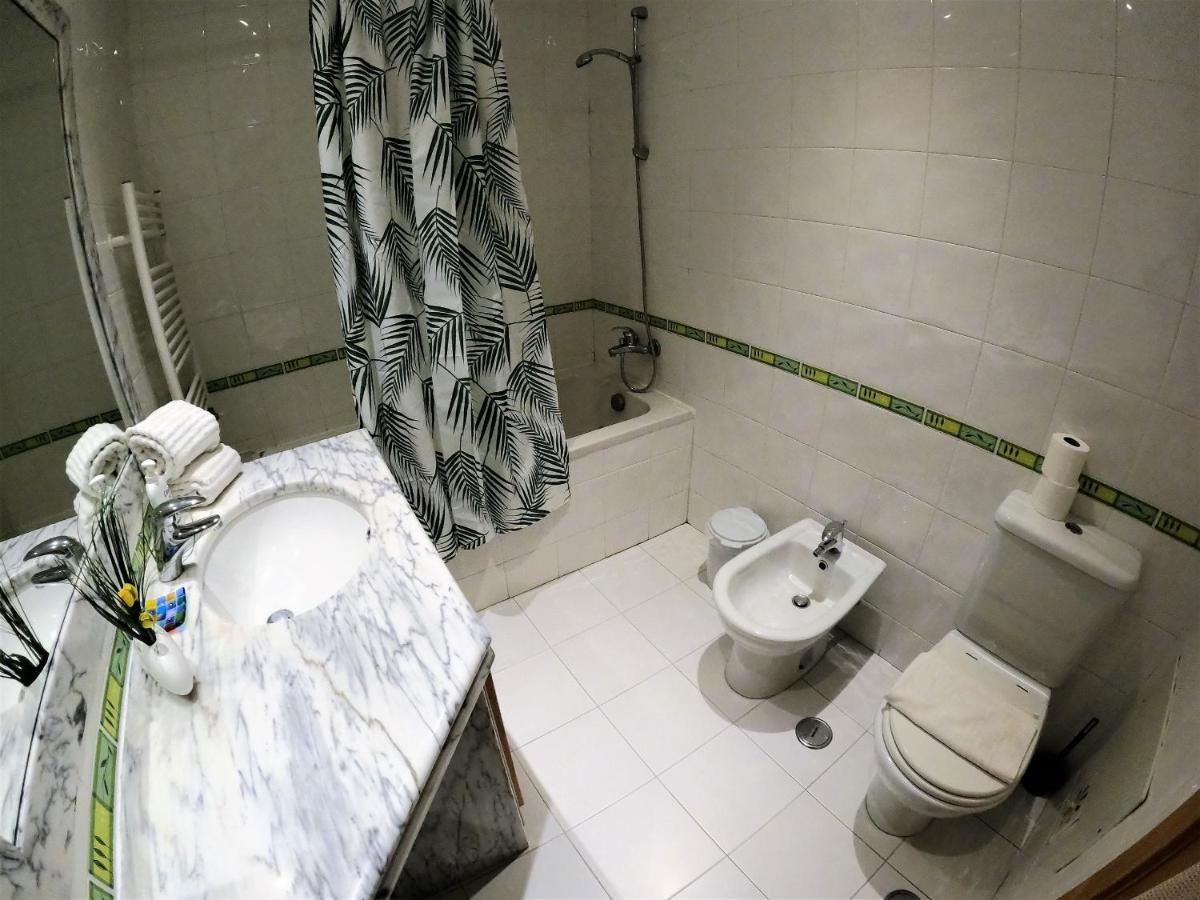 Lisbon 2 Bedroom Apartment With Balcony In Alges Algés Exterior foto