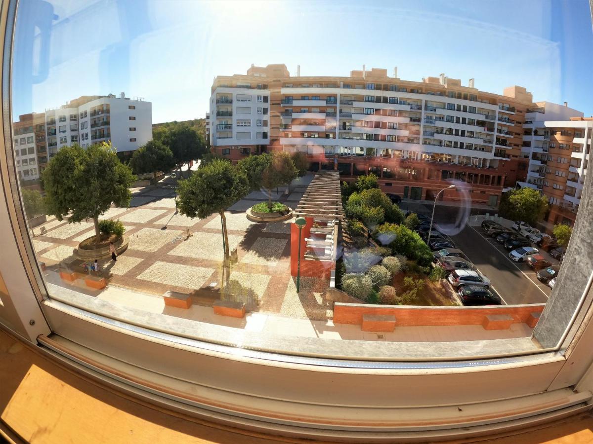 Lisbon 2 Bedroom Apartment With Balcony In Alges Algés Exterior foto